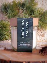 Charger l'image dans la galerie, Bougie en cire de coco et abricot parfumée aux sapins
